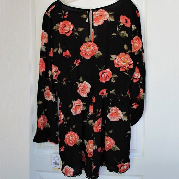 NWT Rewind black floral romper - Picture 2 of 8